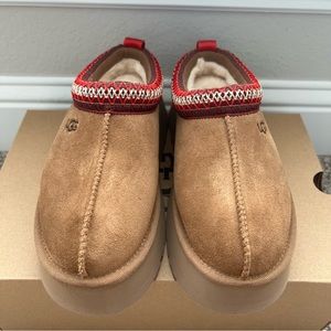 UGG Women’s Tazz Platform Shoes Womens Size 6 NEW